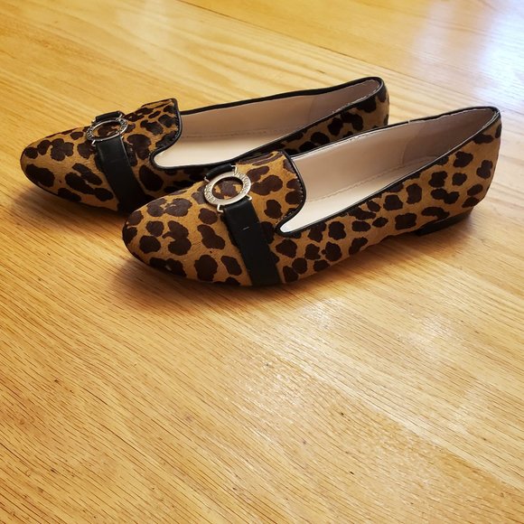 Victoria's Secret Leopard Flats Size 7.5B - Picture 4 of 16